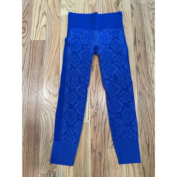 Lululemon Ebb to Street Leggings Size 4 - Picture 1 of 6